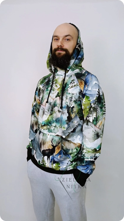 Bluza męska kangurka GÓRY z rękawem raglanowym, dużym kapturem, kieszenią z przodu i ściągaczami. Materiał: 97% bawełna, 3% elastan. Stylowa i wygodna.