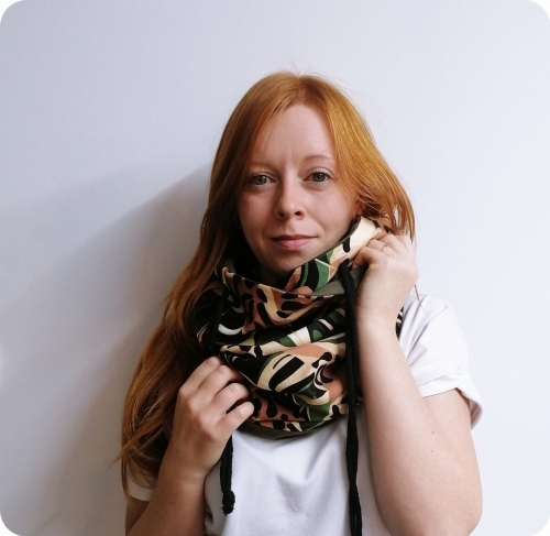 Komino-kaptur liście panterka