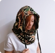 Komino-kaptur liście panterka