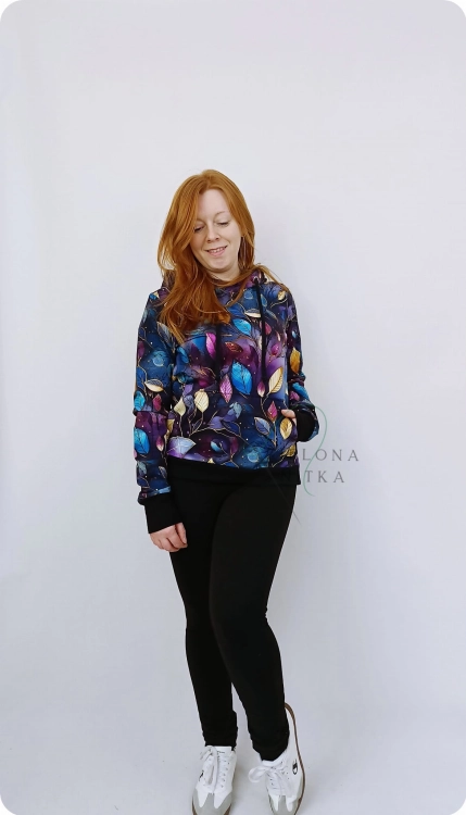 Bluza damska kangurka FIOLETOWE LIŚCIE NOCĄ