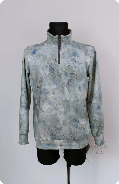 Bluza męska rozpinana ze stójką, Zamek, kieszenie, rękawy i dół wykończone ściągaczem. Materiał: 97% bawełna, 3% elastan. Wygodna i stylowa.