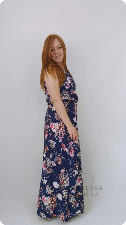 Letnia sukienka Summer na wąskich ramiączkach. Marszczenie z gumką, odcięcie w pasie, długa, zwiewna i lekka. Wygodna, 100% wiskoza.