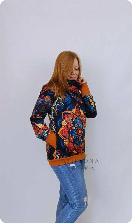 Bluza damska WIOLA MANDALA z kominem