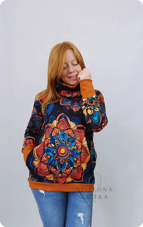 Bluza damska WIOLA MANDALA z kominem