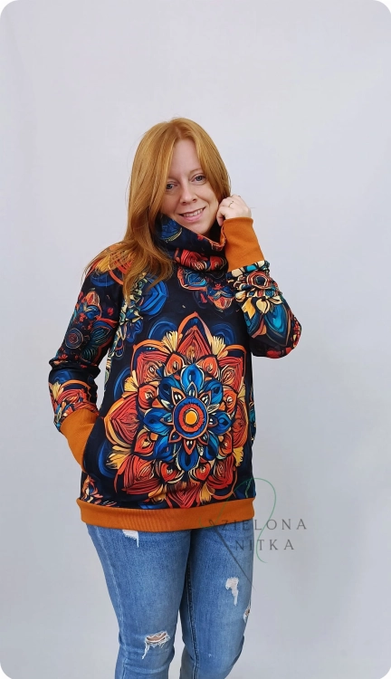 Bluza damska WIOLA MANDALA z kominem
