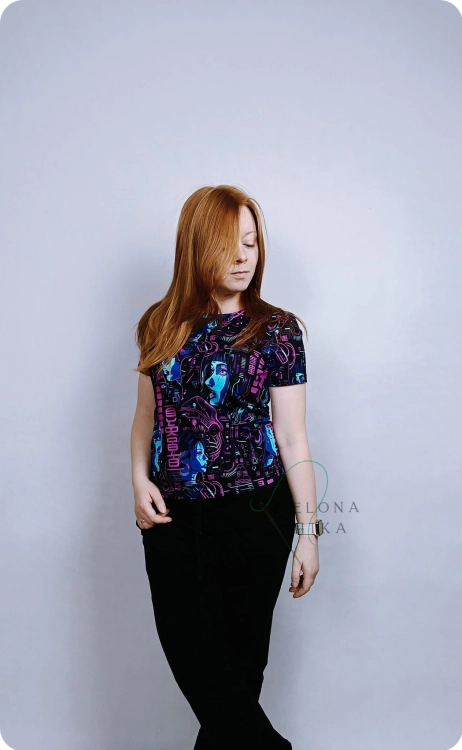 T-shirt damski klasyczny CYBER