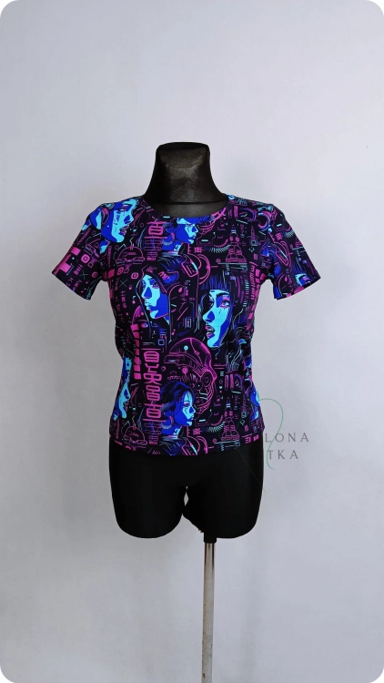 T-shirt damski klasyczny CYBER