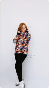 Bluza damska z kominem MALOWANE KWIATY ROZM S