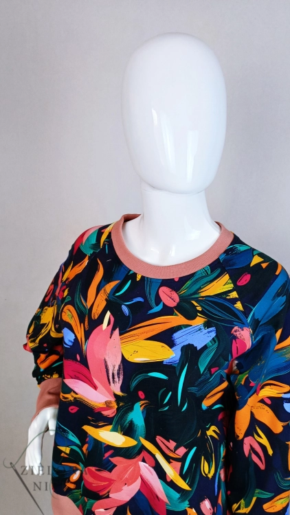 Bluza damska klasyczna  NURI ROZM S